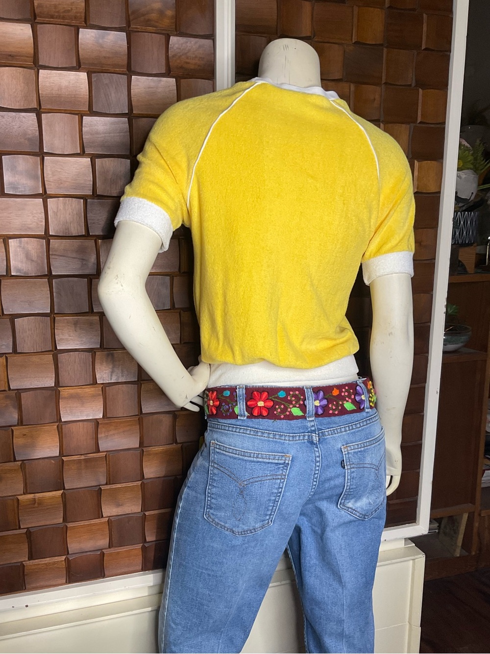 80’s Vintage Yellow Terry Cloth Kangaroo Pockets Ringer Tee Towel Top Size Small - Picture 2 of 5